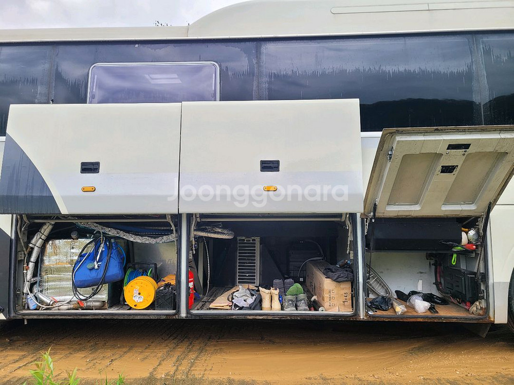 현대 유니버스 캠핑카--7