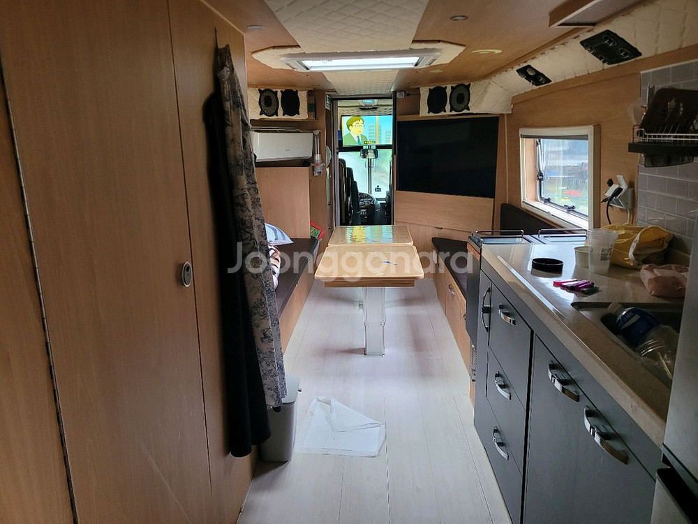 현대 유니버스 캠핑카--4