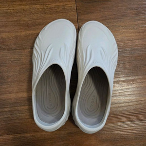 크록스 에코웨이브 바닐라 270