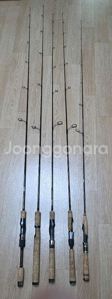 쏘가리 배쓰로드,엣지프라이,에버그린 등등 팝니다.--0