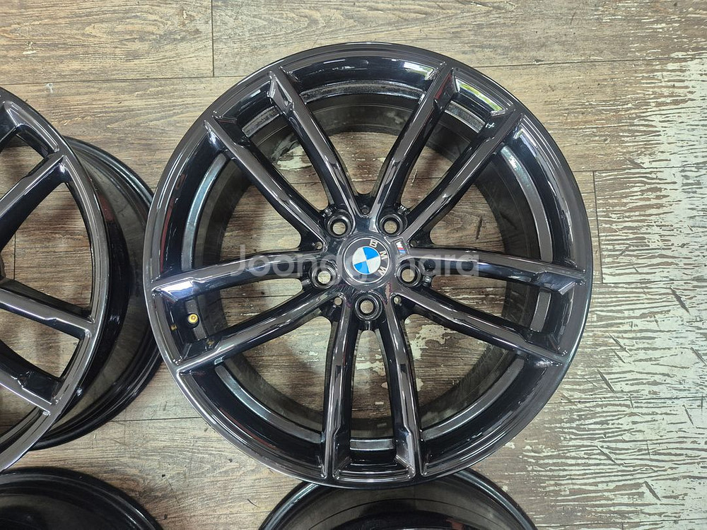 BMW 5시리즈 G30 662M 18인치 순정휠--3