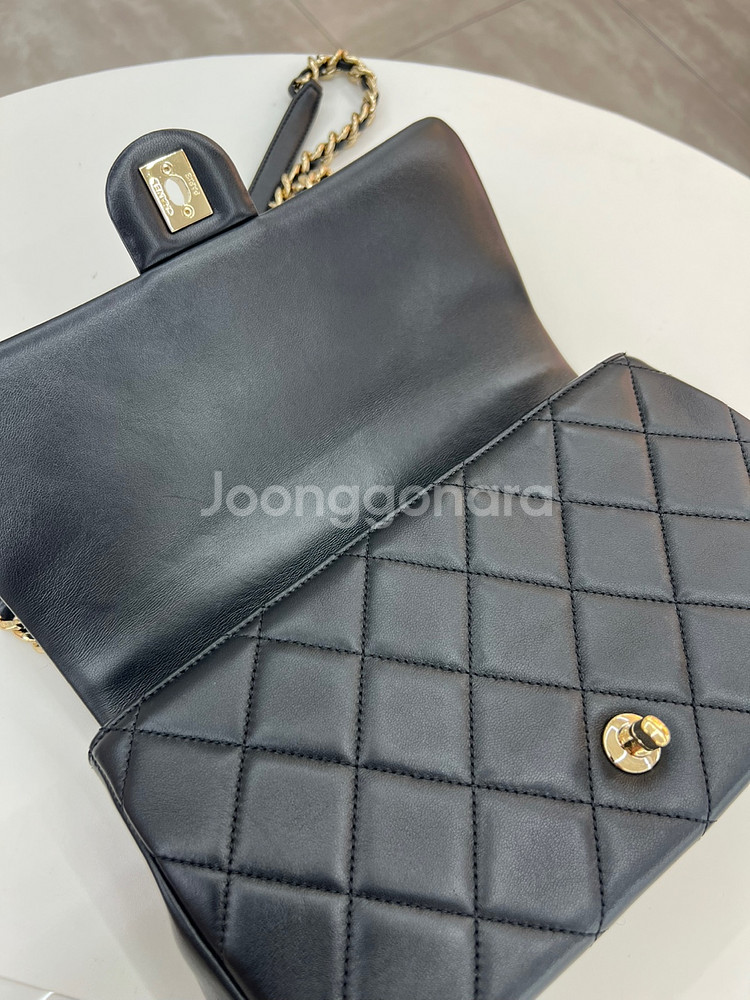 [럭스올 울산점]샤넬 시즌 클래식 플랩백 제니백--8