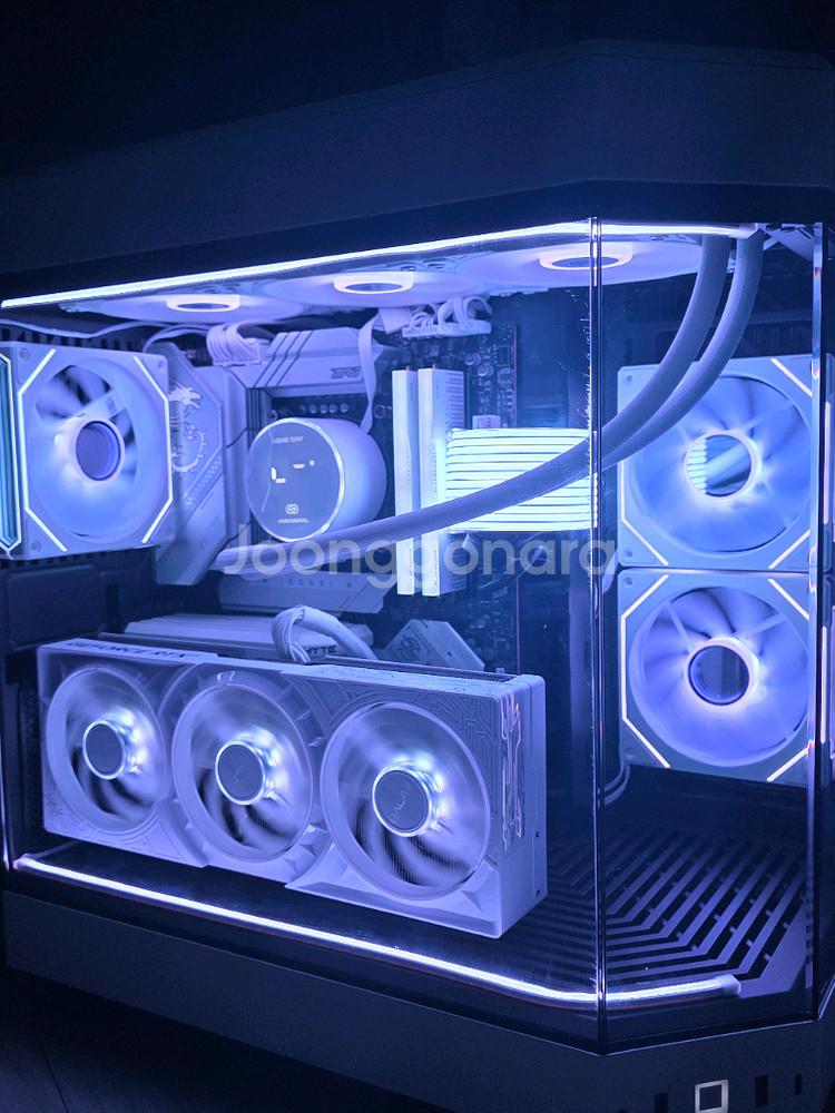 라이젠7 9800X3D RTX5080 감성PC 팝니다--0