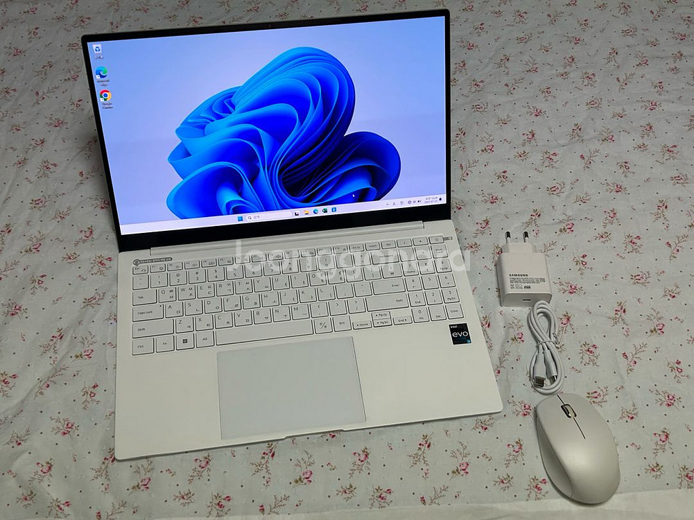 삼성 갤럭시북2 Pro 노트북 NT950XED 판매--1
