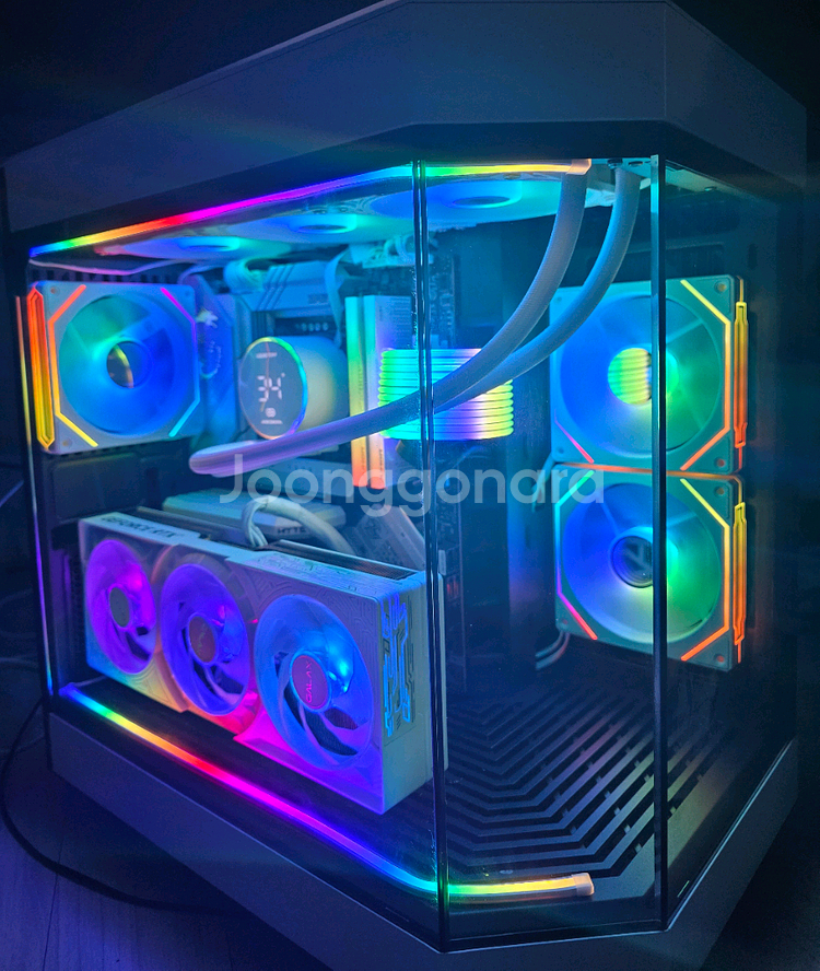 9800X3D RTX5080 PC팝니다--1