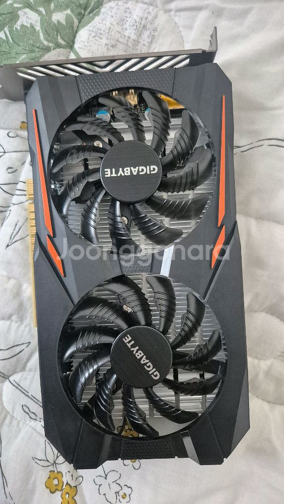 기가바이트 GTX1050 2g 그래픽카드--1