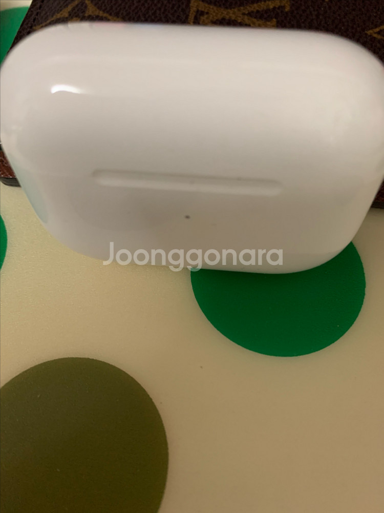 에어팟프로1 본체팝니다--0