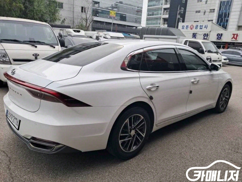 [현대]더 뉴 그랜저 IG LPI 3.0 모범형(택시형--3