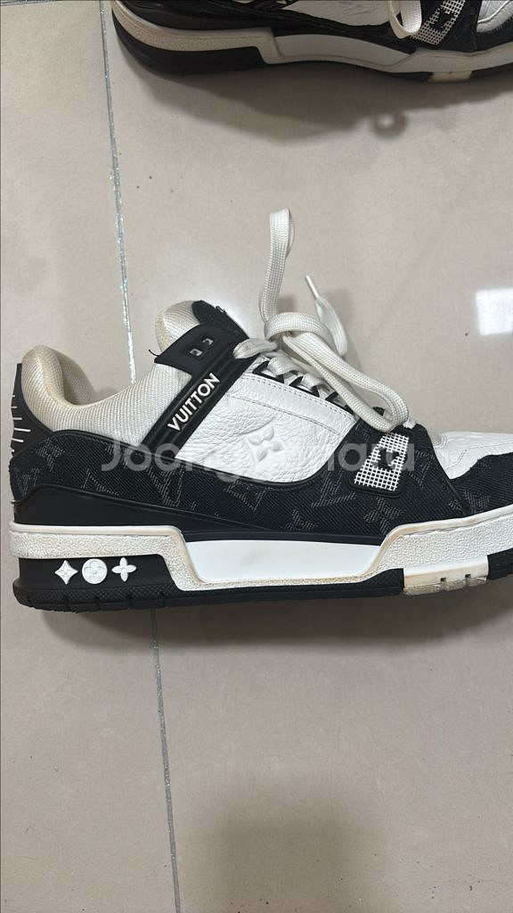 루이비통 트레이너 스니커즈 41--1