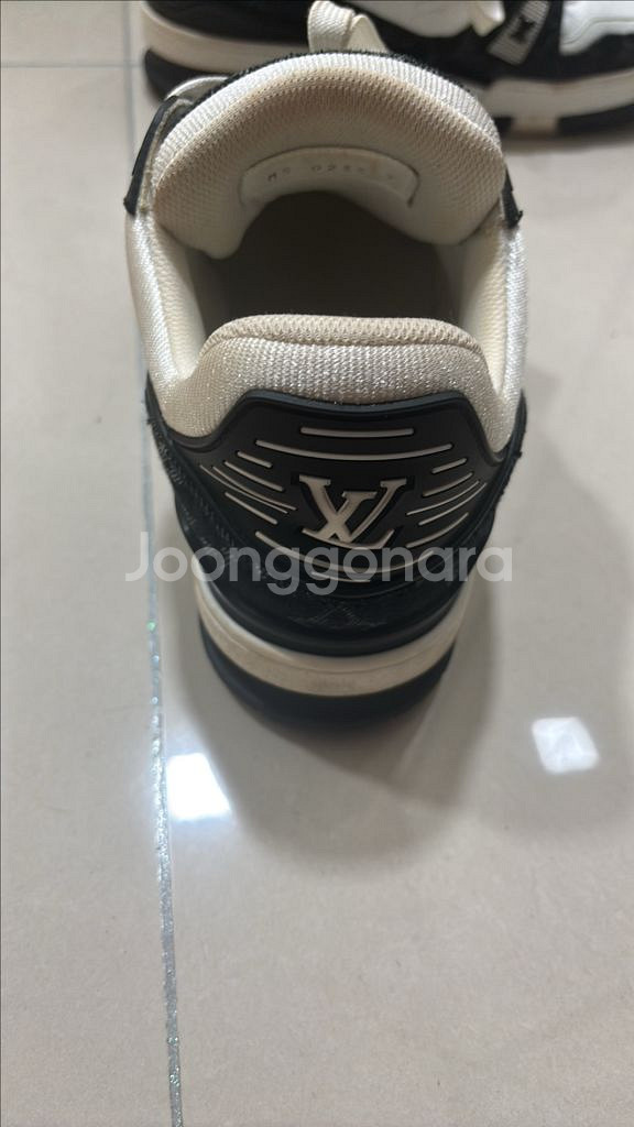 루이비통 트레이너 스니커즈 41--2