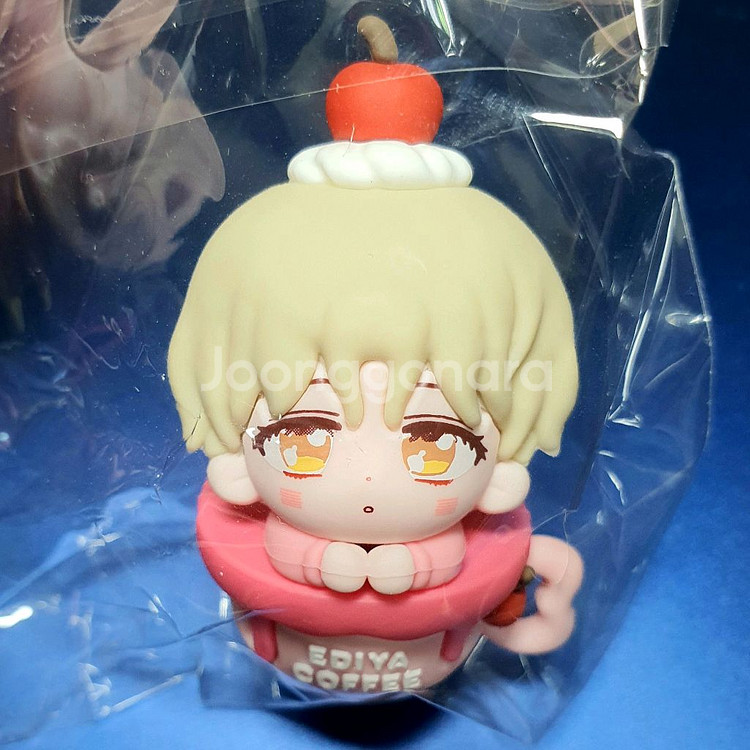 데못죽 선아현 이디야 피규어 마그넷--1