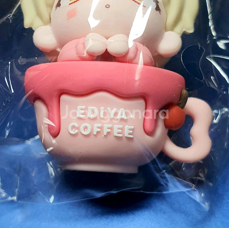 데못죽 선아현 이디야 피규어 마그넷--2