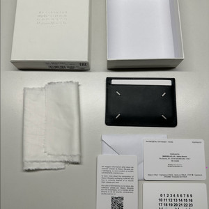 메종 마르지엘라 포스티치 카드지갑