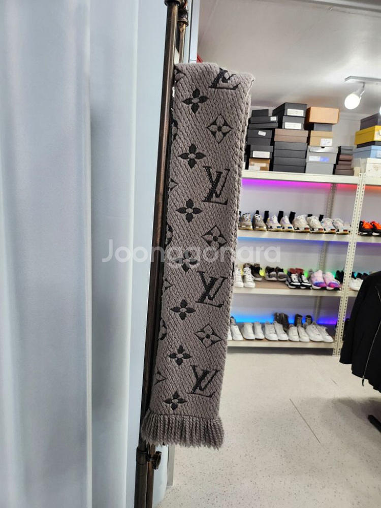 루이비통 모노그램 로고마니아 머플러 목도리--5