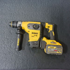 디월트충전함마드릴DCH417AVR 로타리함마드릴 앙카드