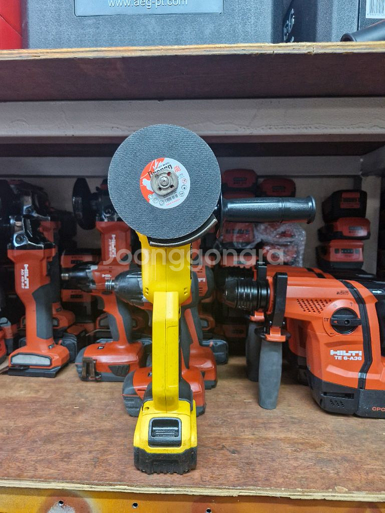 디월트충전그라인더 DCG412 패들스위치 5인치그라인더--1