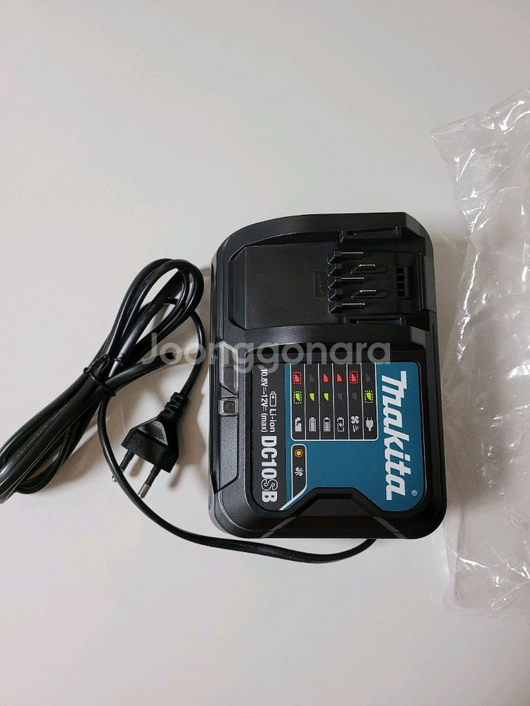 마끼다 리튬이온충전기 DC10SB (12V)--2