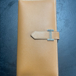 에르메스 베안 장지갑 팝니다