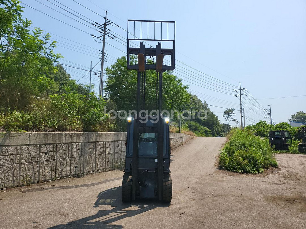 [중고지게차] 두산 D30S-7 3톤 디젤 지게차--3