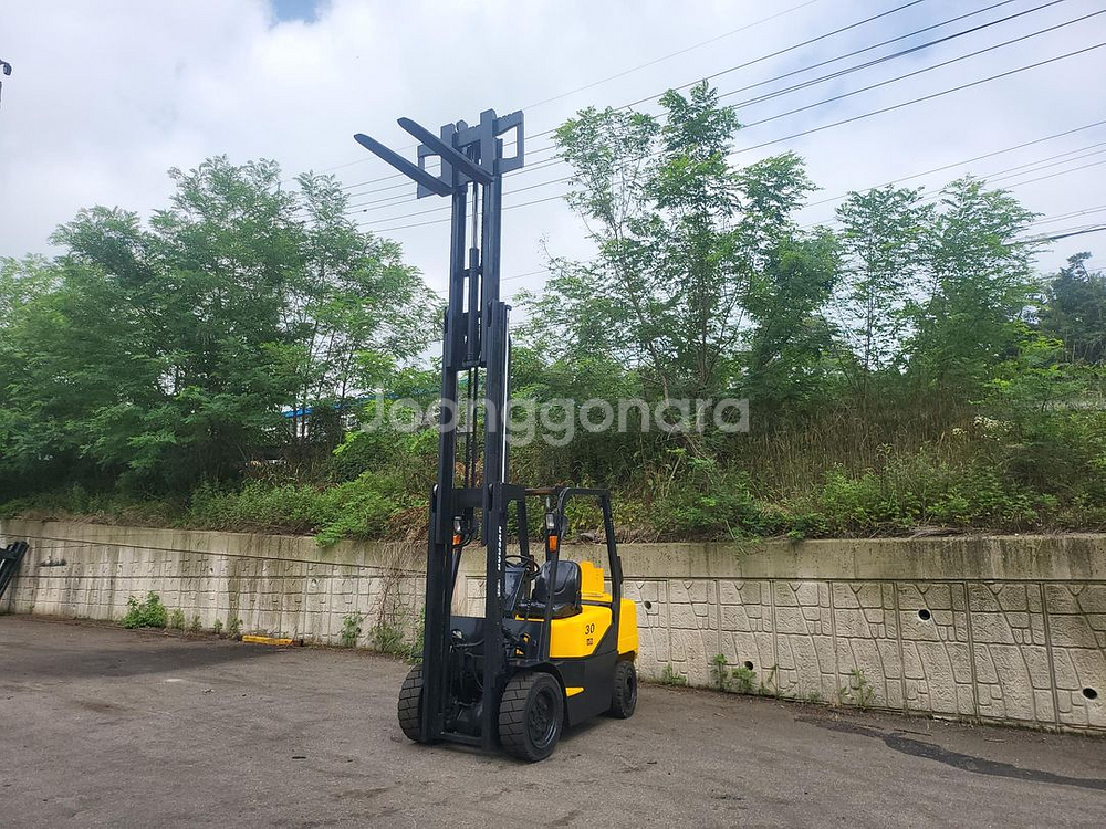 [중고지게차] 두산 D30S-3 3톤 3단 디젤 지게차--5