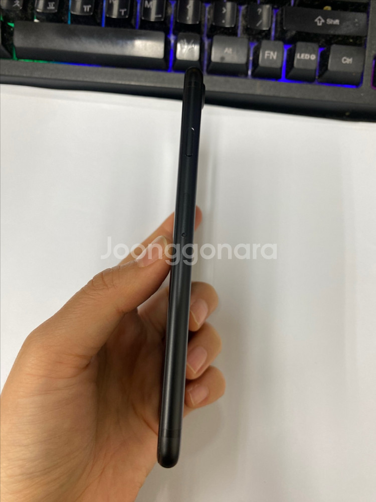 아이폰7 매트블랙 AA급 32G 카메라무음--5
