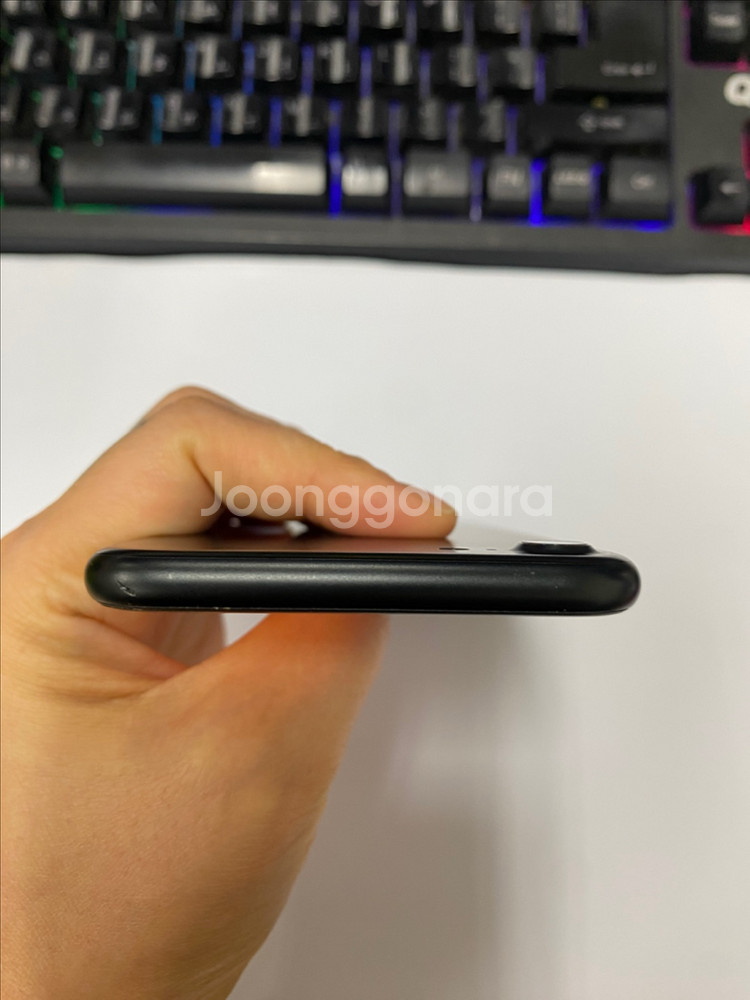 아이폰7 매트블랙 AA급 128GB 배터리100%--3
