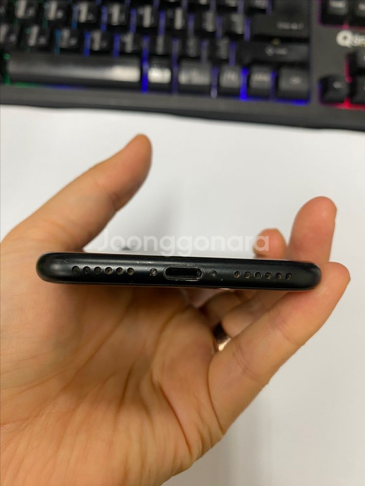 아이폰7 매트블랙 AA급 128GB 배터리100%--5