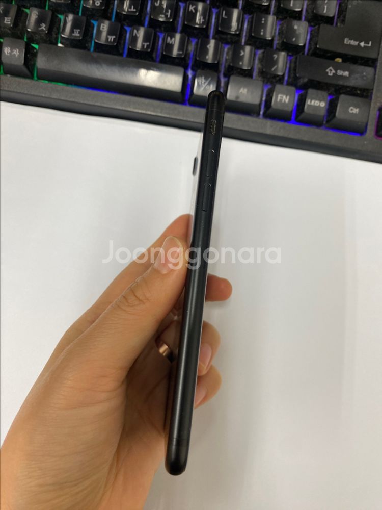 아이폰7 매트블랙 AA급 128GB 배터리100%--4