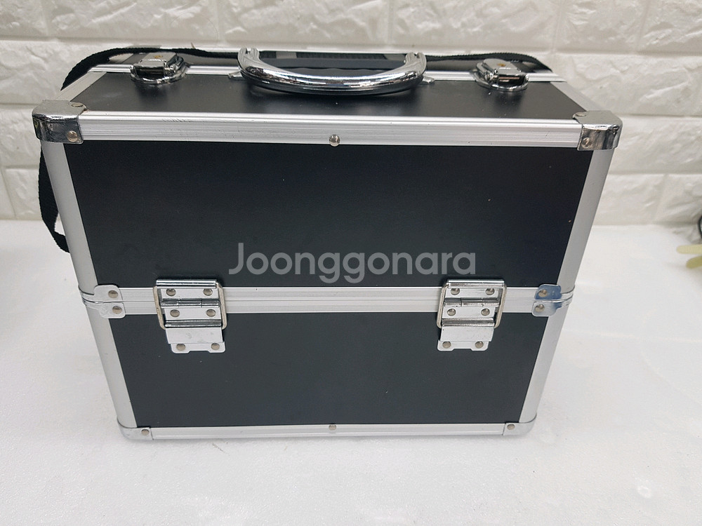 부티 화장품 케이스 가방 입니다--0