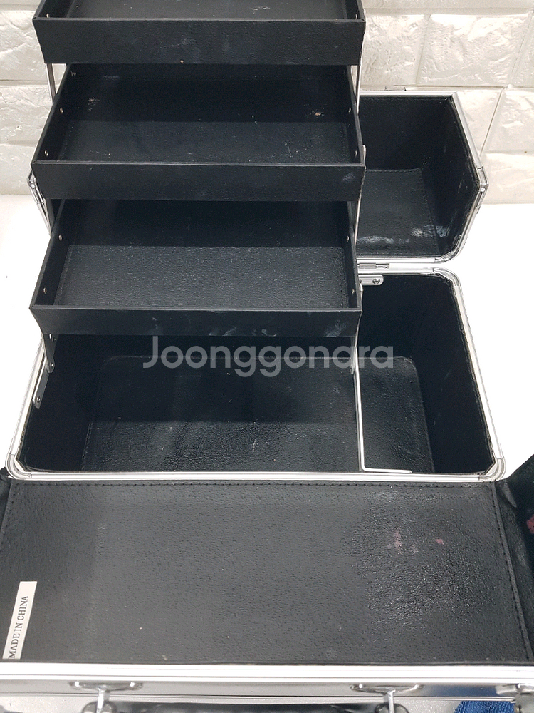 부티 화장품 케이스 가방 입니다--2