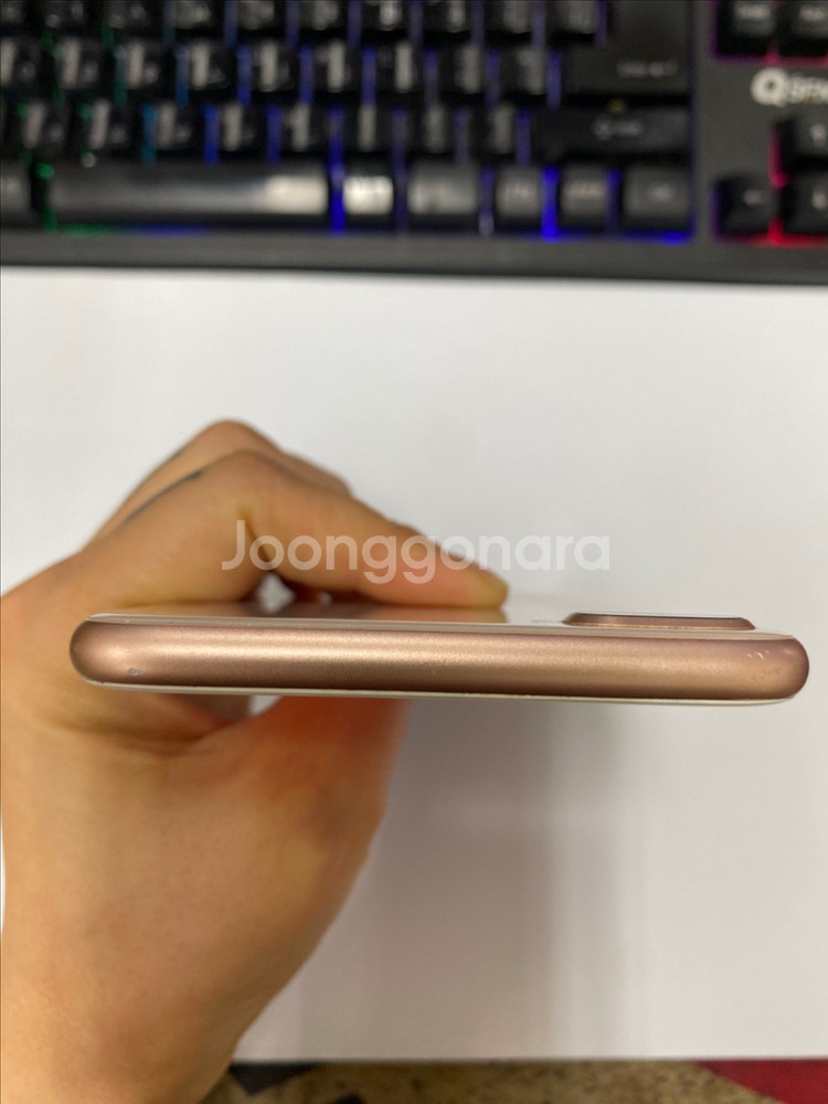 아이폰8플러스 로즈골드 액정SS급 64GB 배터리100--3
