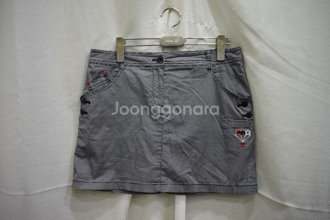 헤지스골프 치마<<30>>--0