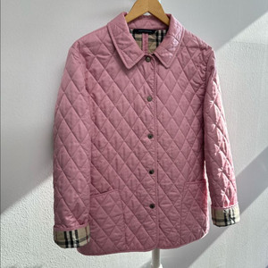 버버리 영국판 우유핑크 퀼팅 자켓