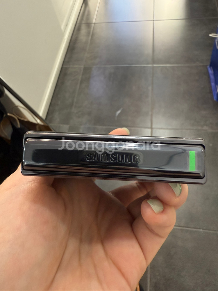 액정센터수리)갤럭시Z플립4 256GB--4