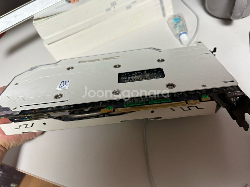 GALAX GTX 1070ti 개간지 화이트--1