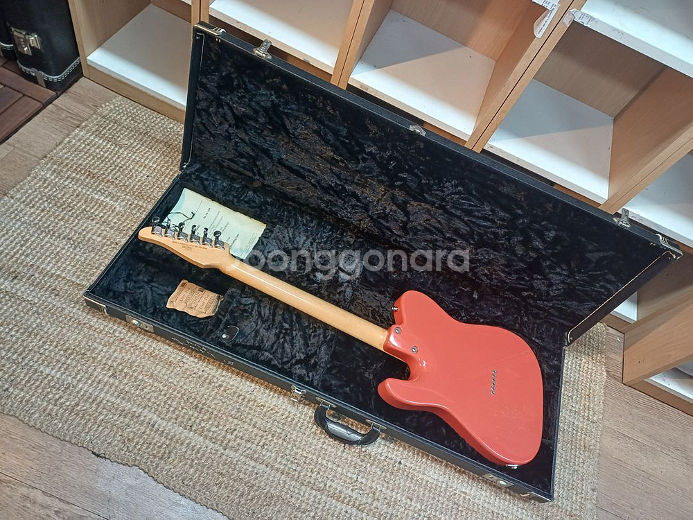 Tom Anderson short t classic--2