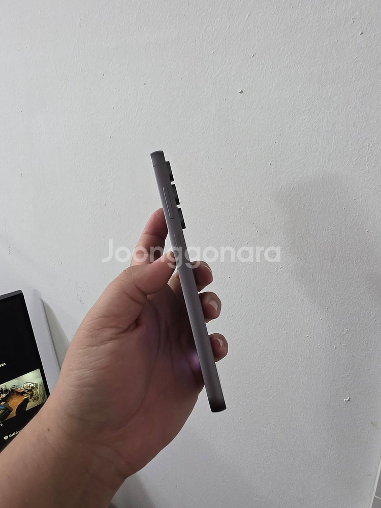 갤럭시 S23FE 블랙 256기가 SS급 팔아요~--2