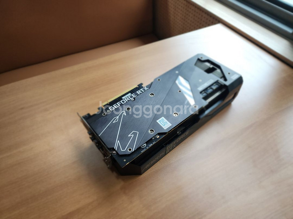 기가바이트 AORUS XTREME RTX3080 어로스--4
