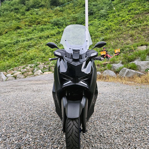 2025년식 xmax300 팝니다(2800km)