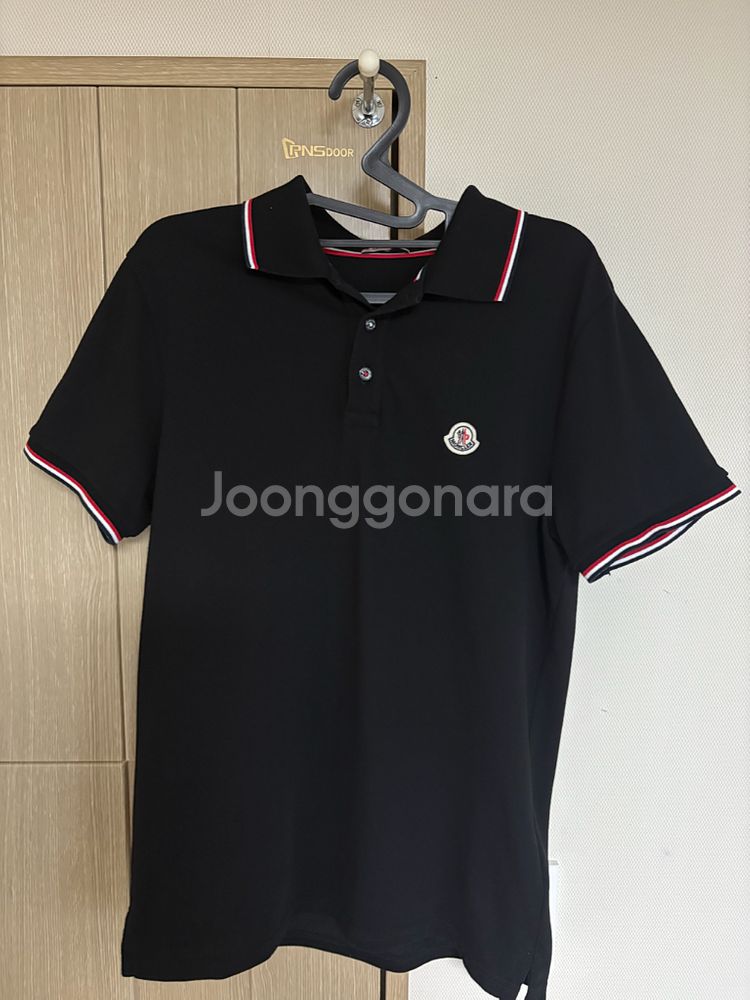 [M] 몽클레어 반팔 카라티 팝니다--0