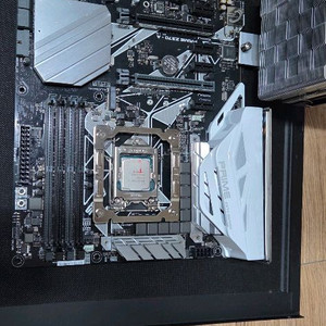 i7 8700k z370 중고 쿨러및 서멀구리스 포함