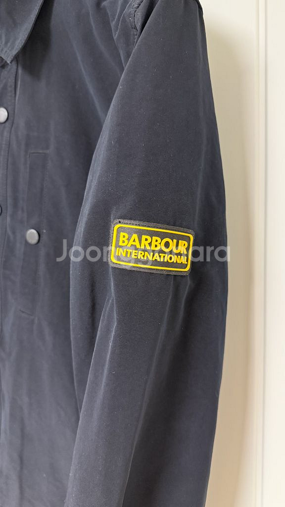 [M] 바버 인터내셔널 셔츠 블랙--2