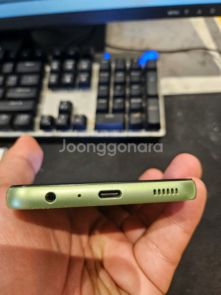 갤럭시 a24 그린 128g 팝니다--5
