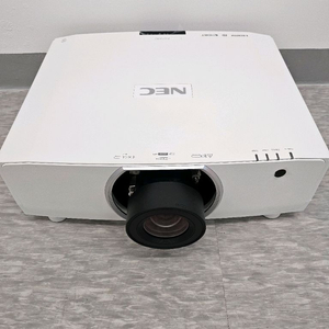 빔프로젝터 nec pa723u 7200 빔프로젝트
