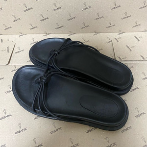 얼바닉30 solene slippers