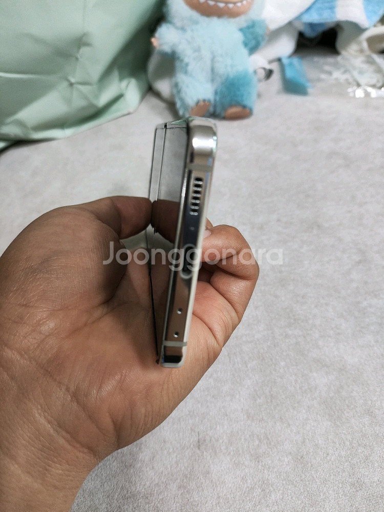 갤럭시 z플립5 512 Flip5 512기가 폰입니다.--6