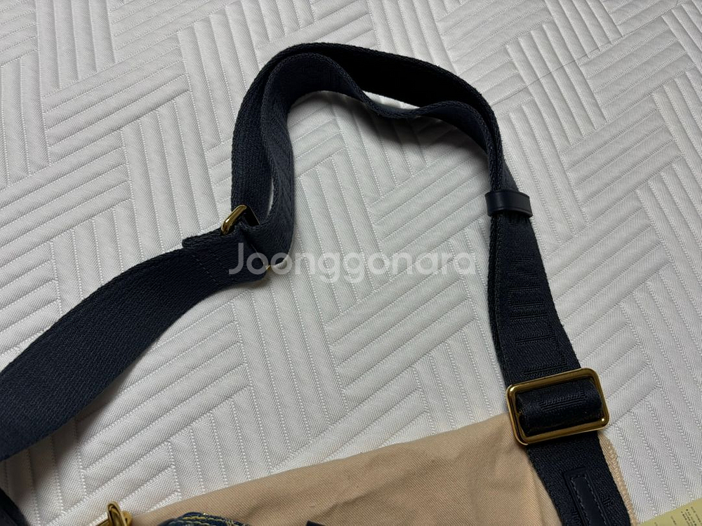 루이비통 니고 키폴 한정판--8