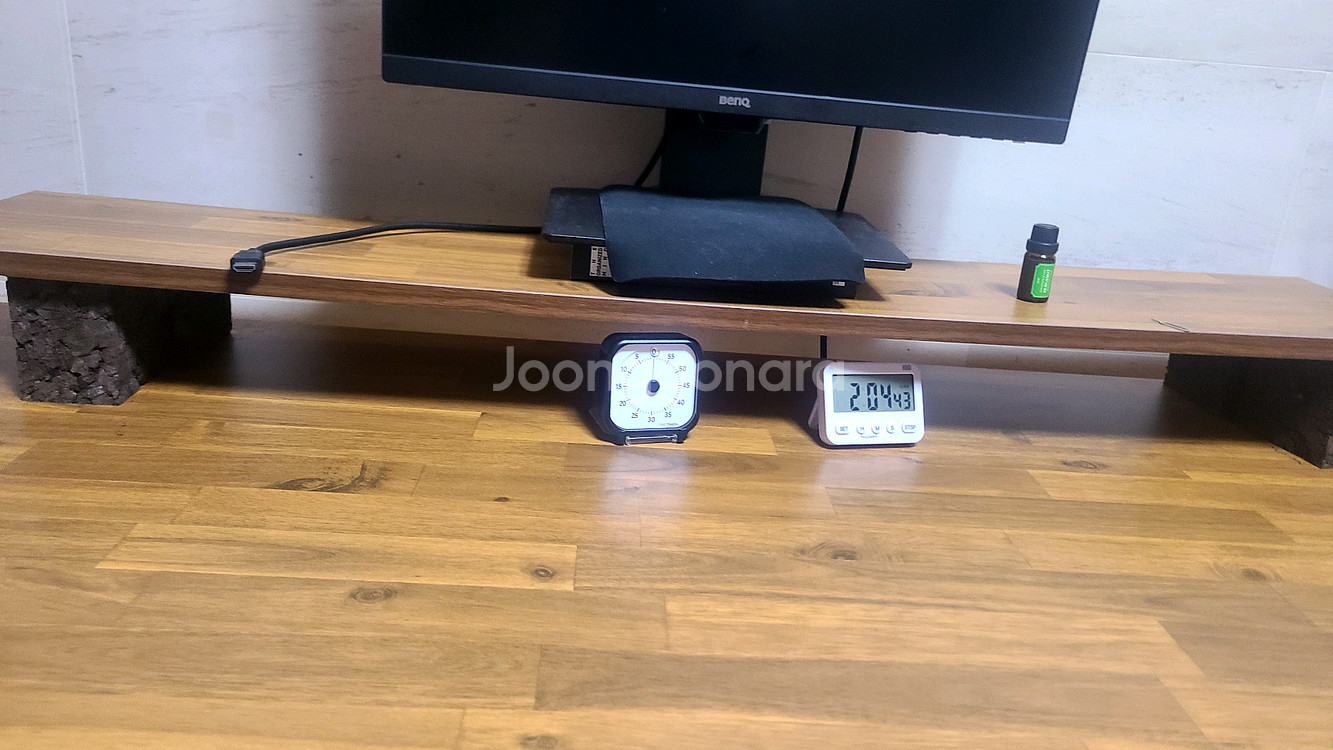 리낙 듀얼모터 모션데스크 팝니다. 30만 원--3