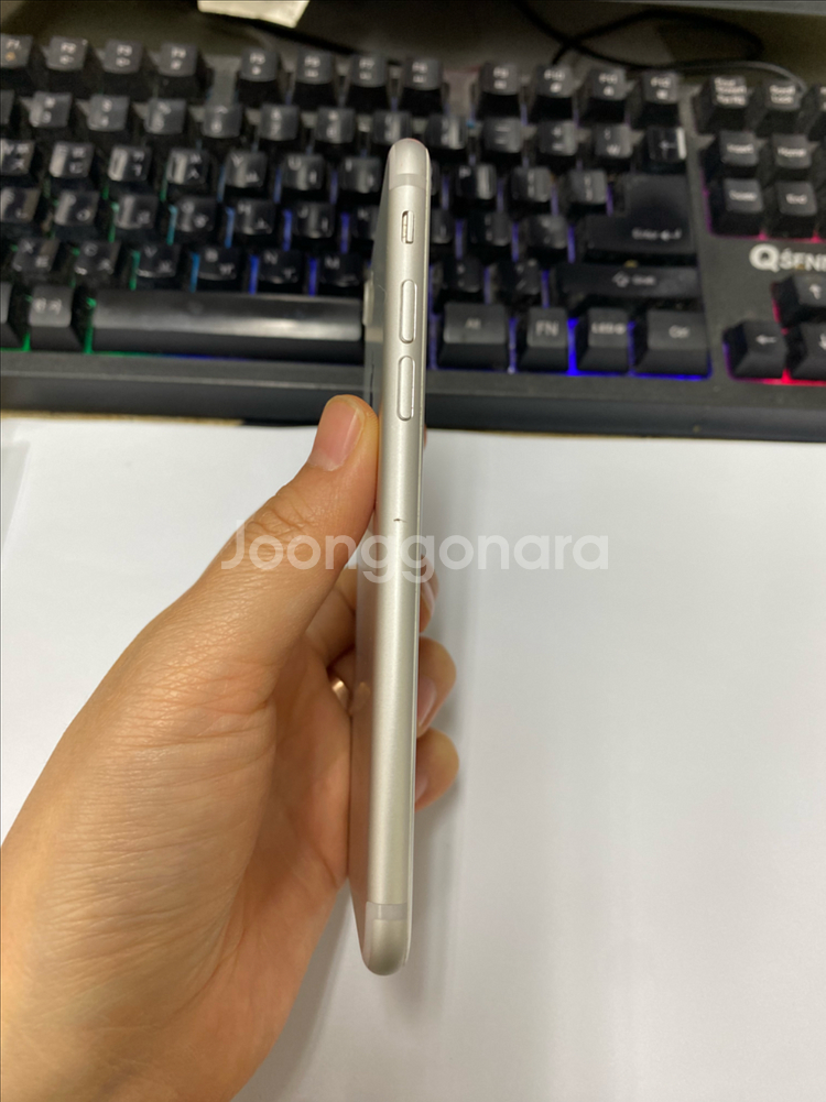 아이폰7 실버 A급 32GB 배터리90% 내용필독--4