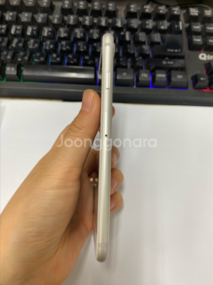 아이폰7 실버 A급 32GB 배터리90% 내용필독--6